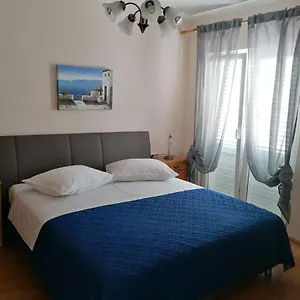Apartman Apartment And Room Guscic, Rab Town