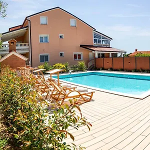 Foric With Outdoor Heated Pool Rab Town