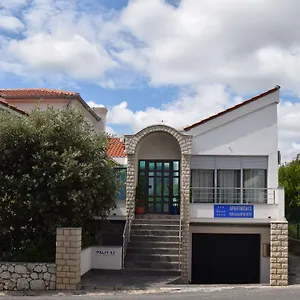  Apartman Crobeg